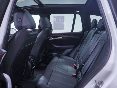 Used 2024 BMW X3 M40i image 9