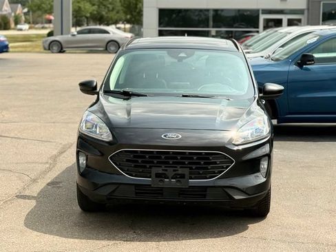 Certified 2022 Ford Escape SEL w/ SEL Stealth AWD Package image 32