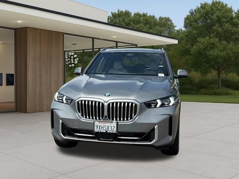 Used 2026 BMW X5 sDrive40i w/ Premium Package RWD image 3