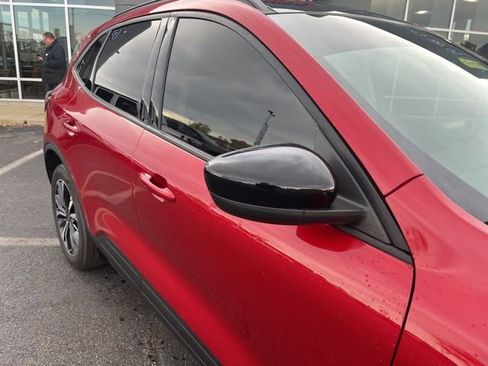 Certified 2022 Ford Escape SE w/ SE Sport Appearance Package image 6