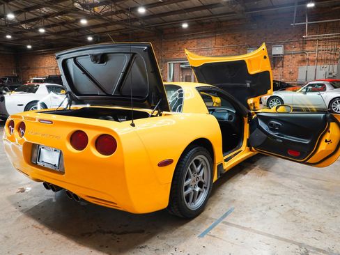 Used 2002 Chevrolet Corvette Z06 w/ Memory Pkg RWD image 30