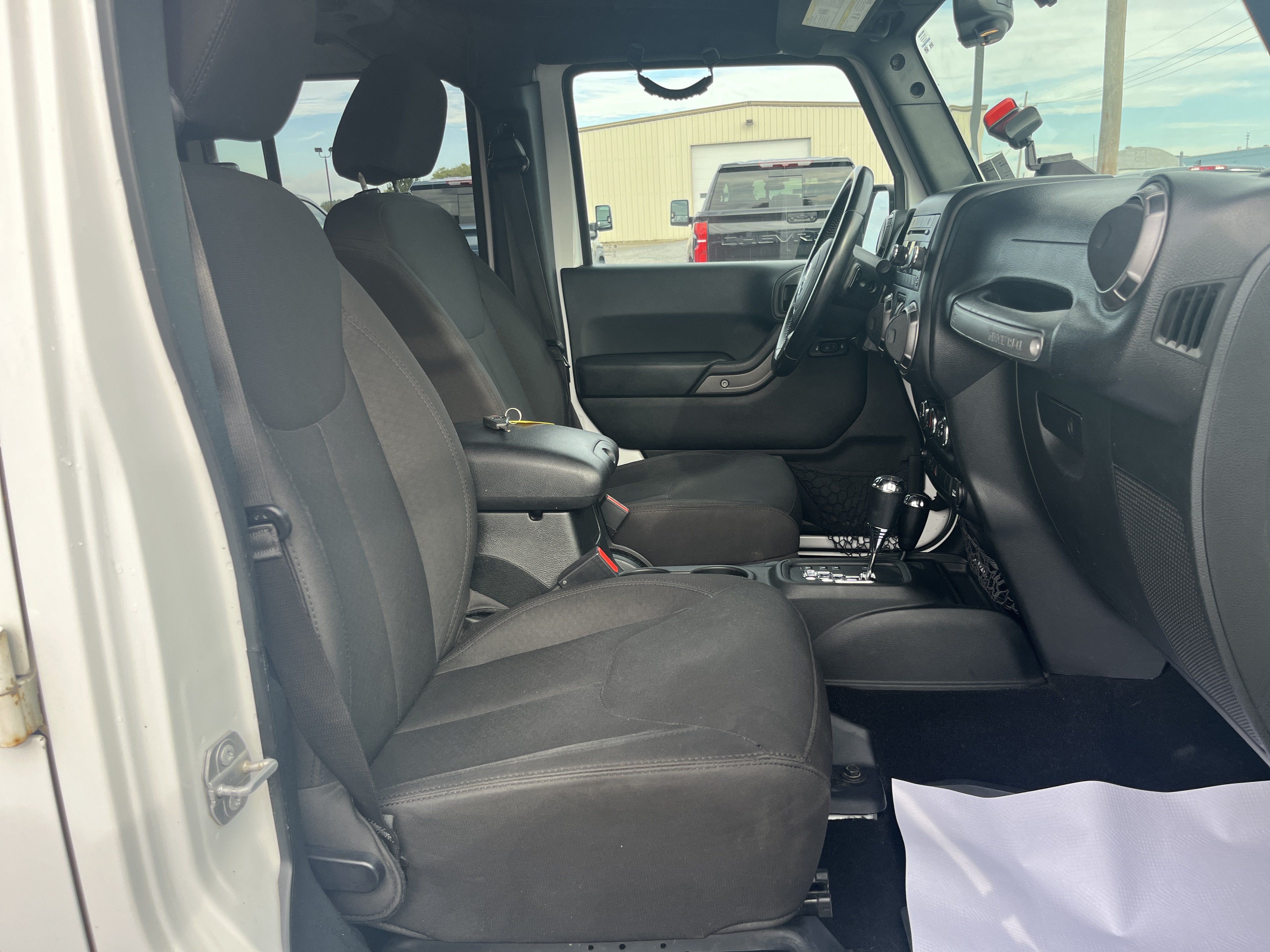 Used 2018 Jeep Wrangler Unlimited Sport S AWD/4WD image 8