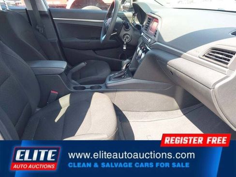Used 2019 Hyundai Elantra SE w/ Cargo Package image 9