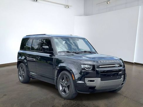 Used 2023 Land Rover Defender 110 X-Dynamic SE AWD/4WD image 3