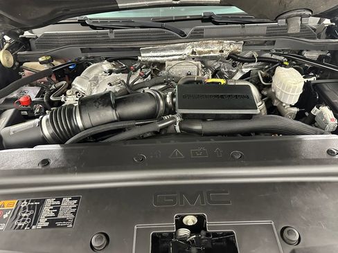 Used 2019 GMC Sierra 2500 Denali w/ Duramax Plus Package AWD/4WD image 33