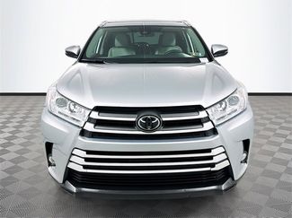 Used 2018 Toyota Highlander XLE video 2