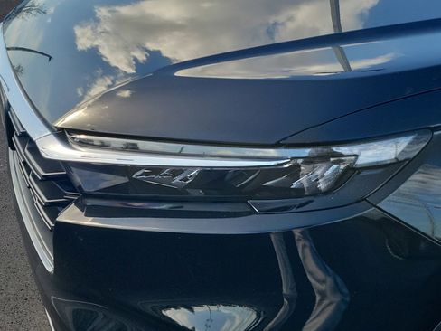 Used 2023 Honda CR-V LX image 4