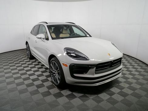 New 2026 Porsche Macan S image 28