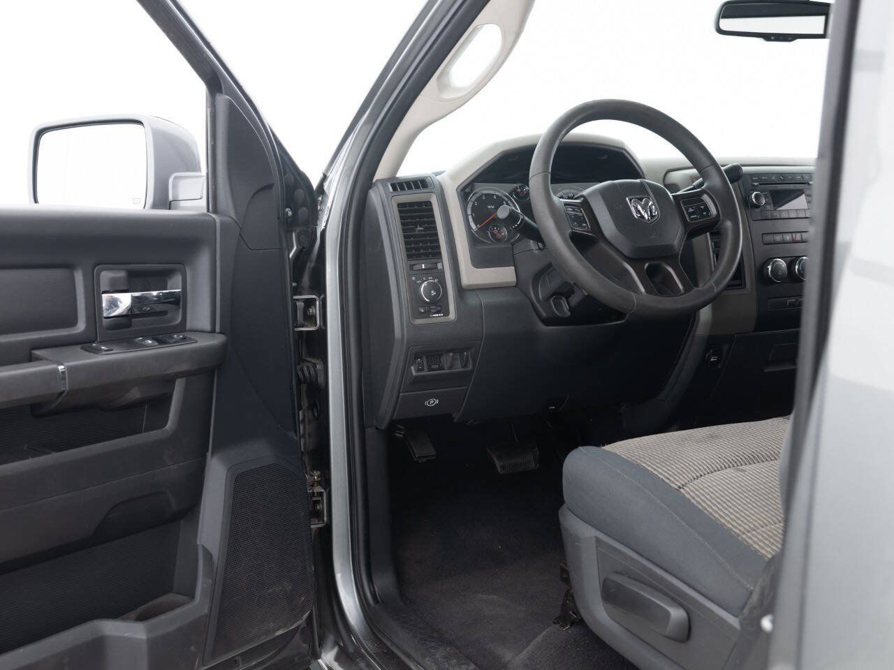 Used 2012 RAM 1500 Express RWD image 28