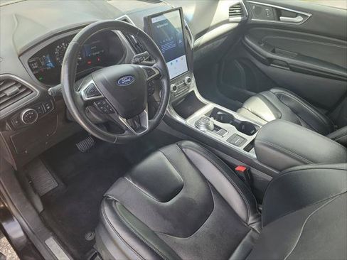 Used 2022 Ford Edge Titanium w/ Equipment Group 301A AWD/4WD image 17