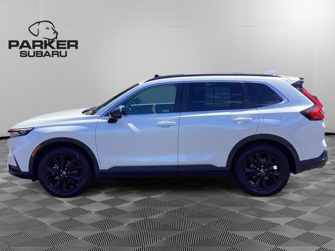 Used 2024 Honda CR-V Sport Touring image 2