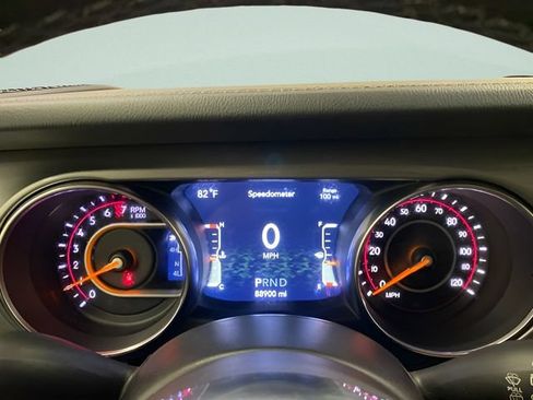 Used 2021 Jeep Wrangler Unlimited Sahara w/ Uconnect 4C Nav & Sound Group AWD/4WD image 13