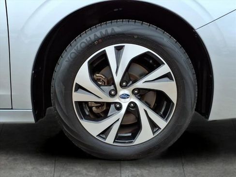 Used 2024 Subaru Legacy image 9