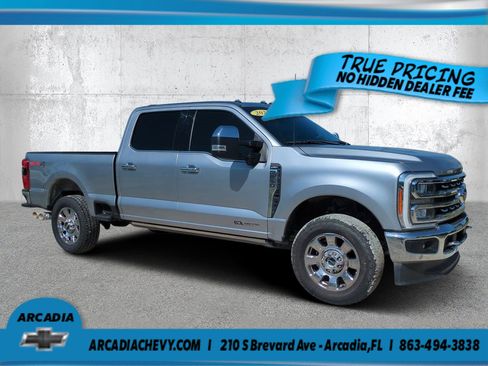 Used 2023 Ford F250 Lariat w/ Lariat Ultimate Package AWD/4WD image 1
