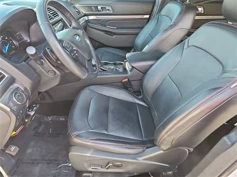 Used 2018 Ford Explorer Sport w/ Equipment Group 401A image 16