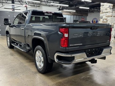 Used 2020 Chevrolet Silverado 2500 LTZ w/ LTZ Premium Package AWD/4WD image 10