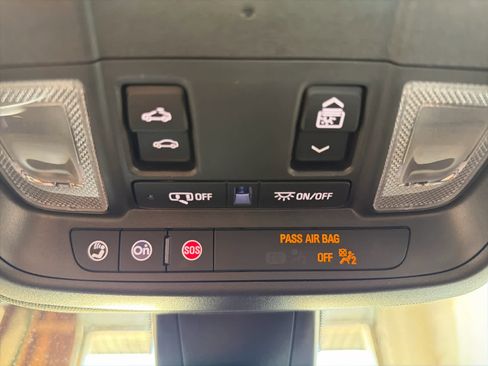 Used 2025 Cadillac XT6 Premium Luxury image 59