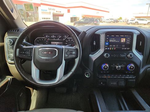 Used 2022 GMC Sierra 1500 SLT image 11