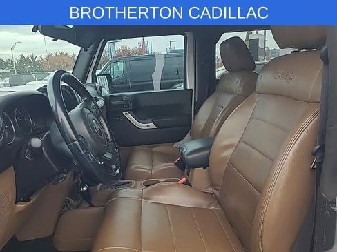 Used 2011 Jeep Wrangler Sahara w/ Dual Top Group image 9