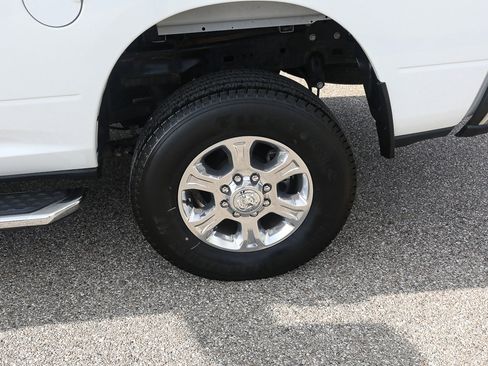 Used 2024 RAM 2500 Big Horn w/ Safety Group AWD/4WD image 4