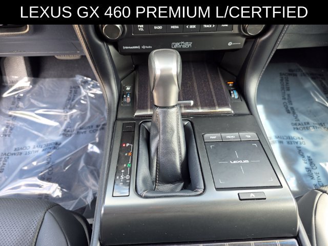 Used 2023 Lexus GX 460 Premium w/ Accessory Package AWD/4WD image 26