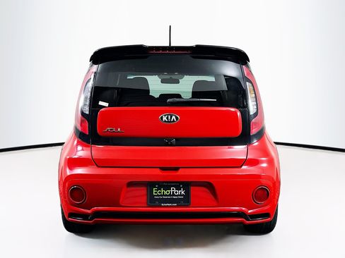 Used 2019 Kia Soul + FWD image 7