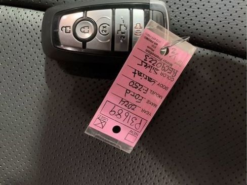 Used 2024 Ford F250 Lariat w/ Sport Appearance Package image 14