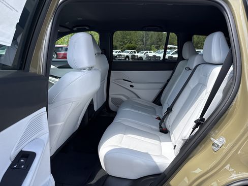 New 2026 Jeep Cherokee Laredo AWD/4WD image 21