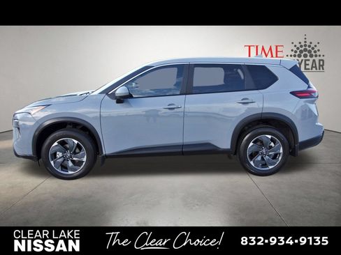 Certified 2026 Nissan Rogue SV FWD image 4
