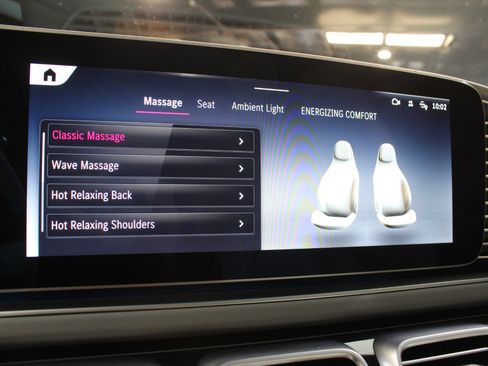 Used 2025 Mercedes-Benz Maybach GLS 600 4MATIC image 85