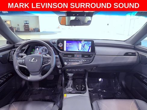 Used 2024 Lexus ES 300h Ultra Luxury w/ Accessory Package (Z2) FWD image 15