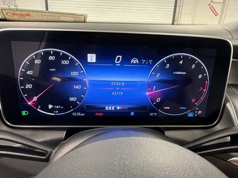 Used 2023 Mercedes-Benz GLC 300 4MATIC image 18
