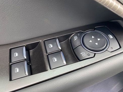 New 2026 Ford Explorer Active w/ Active Comfort Package image 13