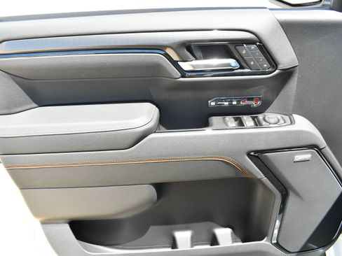 New 2026 GMC Sierra 1500 AT4 w/ AT4 Premium Package AWD/4WD image 12