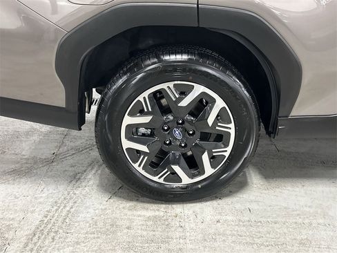 Certified 2025 Subaru Forester Premium image 12