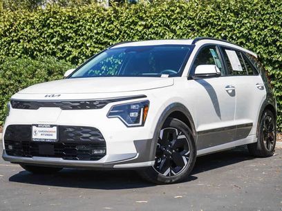 Used 2023 Kia Niro Wave w/ Wave Preserve Package