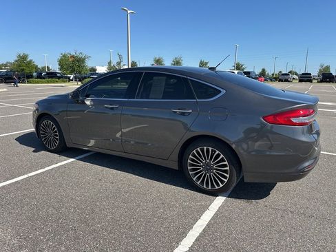 Used 2018 Ford Fusion SE w/ Fusion SE Technology Package FWD image 10
