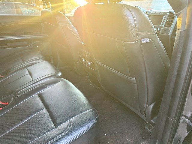 Used 2019 Ford Expedition XLT w/ Equipment Group 202A RWD image 19