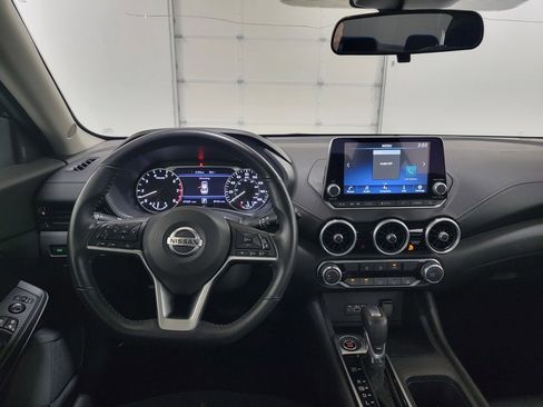 Used 2022 Nissan Sentra SV image 12