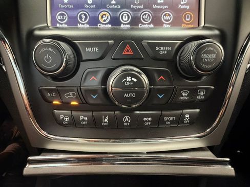Used 2018 Jeep Grand Cherokee Trailhawk AWD/4WD image 66