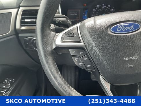Used 2020 Ford Fusion SEL FWD image 19