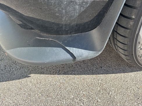 Used 2022 Dodge Challenger R/T w/ Blacktop Package image 3