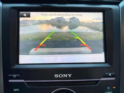 Used 2015 Ford Fusion Titanium image 12