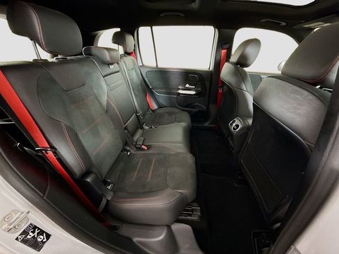 Used 2024 Mercedes-Benz GLB 35 AMG 4MATIC w/ Exclusive Package image 27