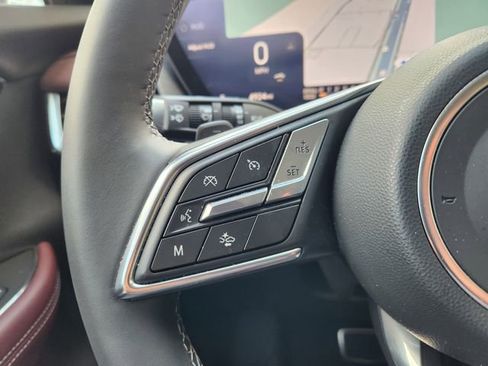 Used 2025 Buick Envision Sport Touring image 27