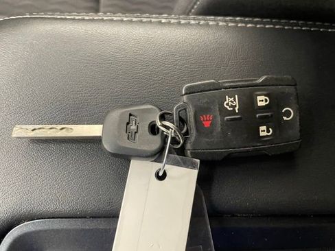 Used 2018 Chevrolet Suburban LS AWD/4WD image 23