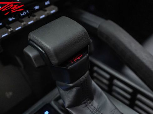 Used 2025 Toyota Tacoma TRD Off-Road image 40