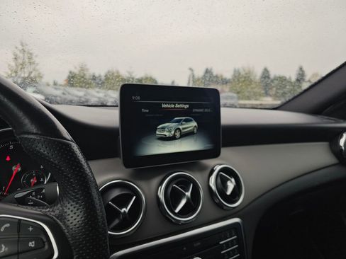 Used 2019 Mercedes-Benz GLA 250 4MATIC image 27