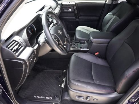 Used 2015 Toyota 4Runner Trail Premium AWD/4WD image 19