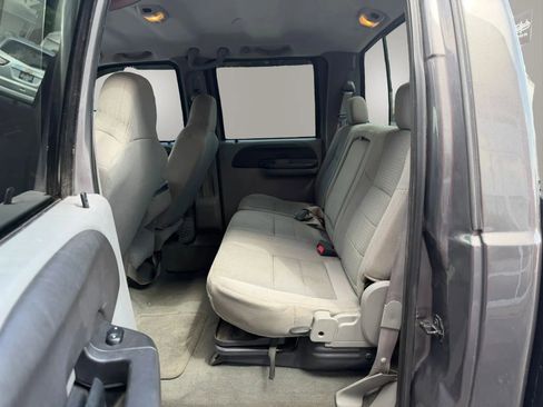 Used 2005 Ford F250 XLT AWD/4WD image 12